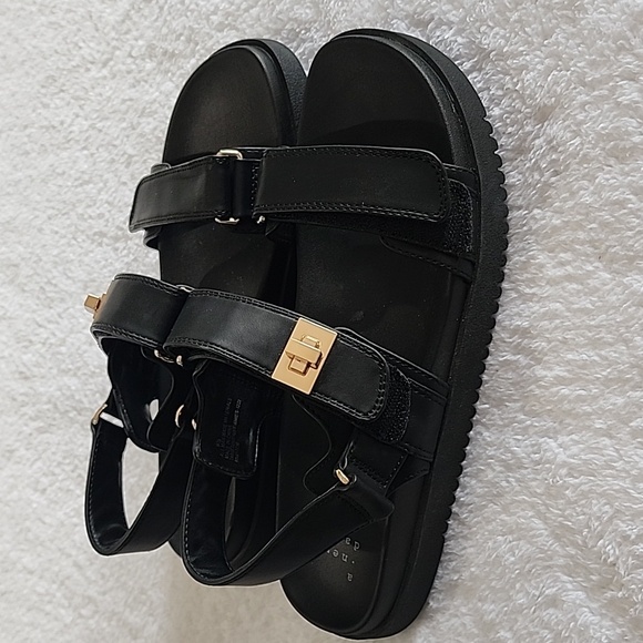 A New Day Jonie Footbed Sandals New Without Box - Picture 4 of 12